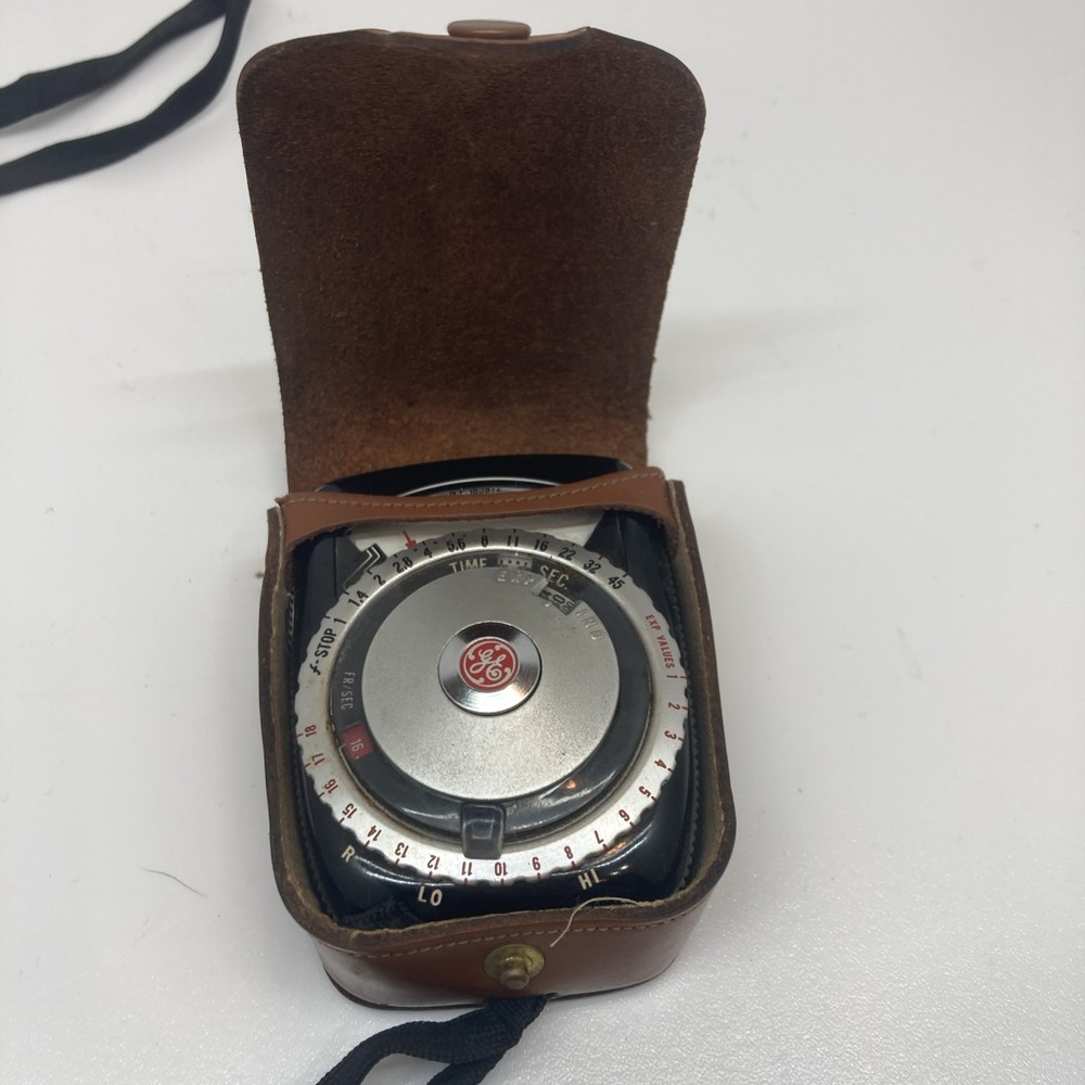 Vintage G.E. Exposure Meter Type PR-2 w/Leather Case