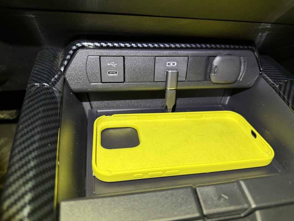 Deluxe - Prius Charging Pad