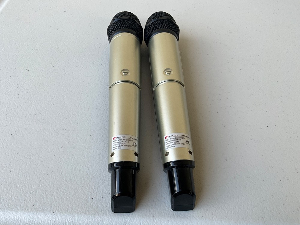 2 Magic Sing EX23DTH Microphone Karaoke on stage wireless Microphone Tested