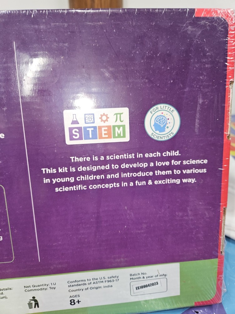 NIB STEM Einstein Box Ultimate Science Kit