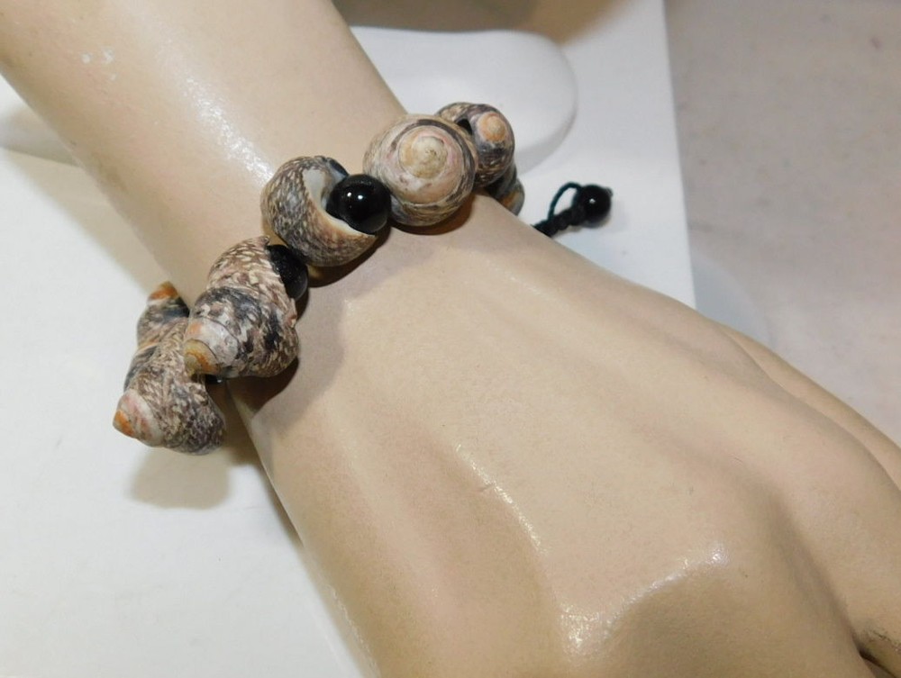 Snail Seashell Black Bead Pull Cord Adjustable Bracelet 7k 47