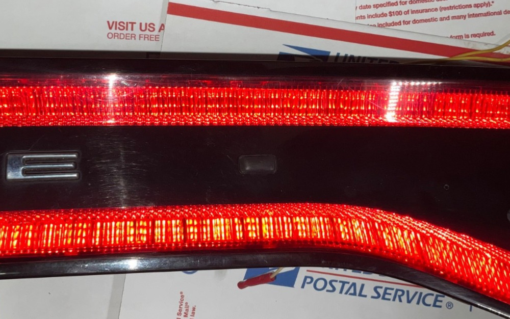 LED 2013 - 2016 WITH BUTTON Dodge Dart Center Third Brake Led Tail Light Panel