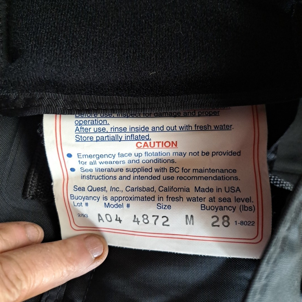 SEAQUEST Infinity Scuba Vest Size Medium W/ Breathing Source + Accessories