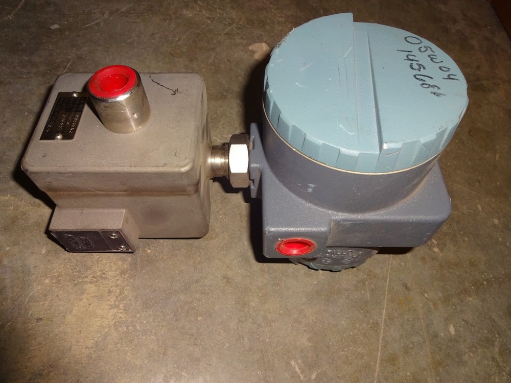 FOXBORO 821GH-HSSM2-M ELECTRONIC TRANSMITTER WITH D0135NQ