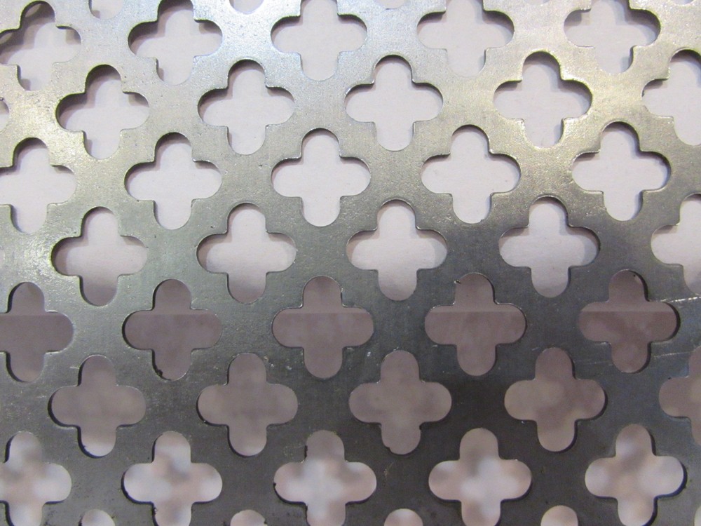 DECORATIVE CLOVERLEAF PATTERN PERFORATED STEEL --24" x 24"