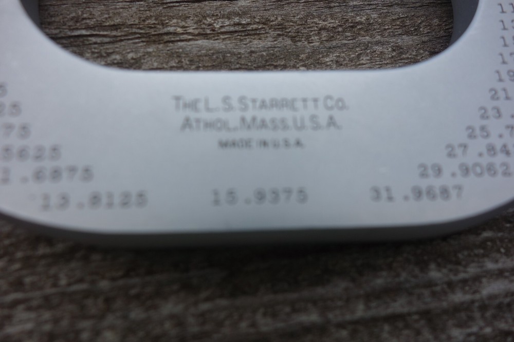 L.S. Starrett 1-2" micrometer No. 2 - VGC
