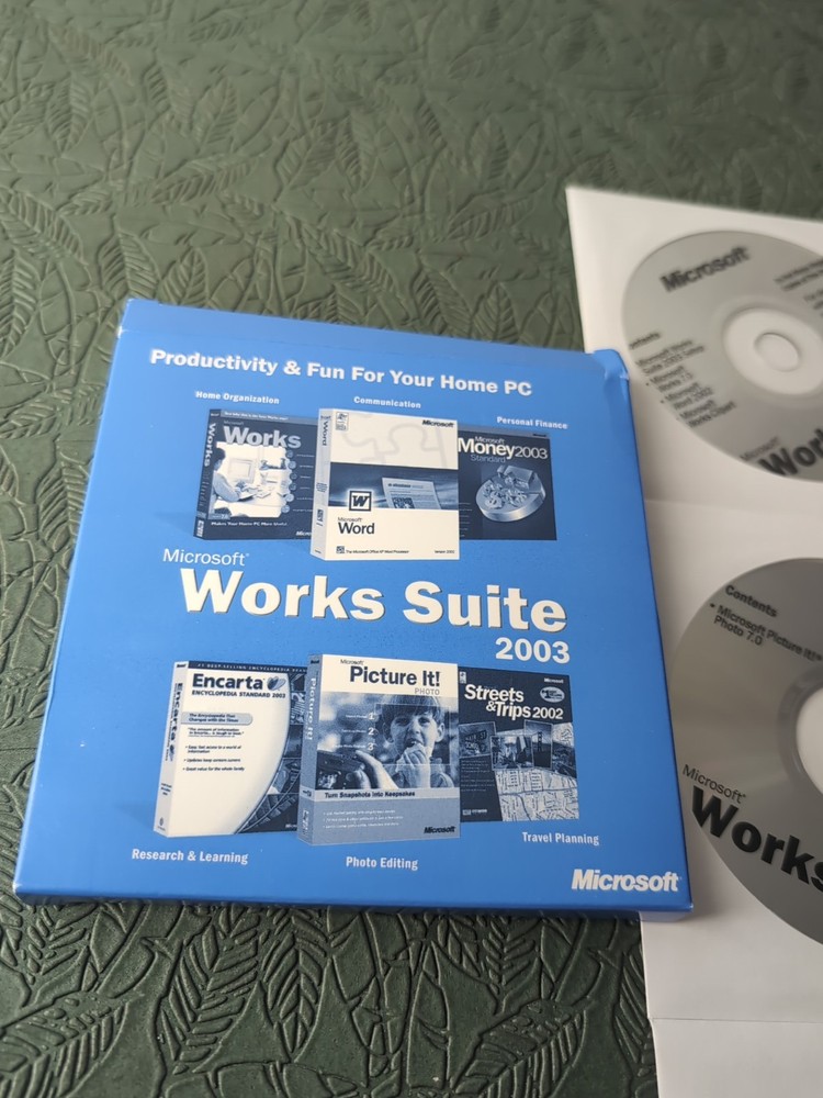Microsoft Works Suite 2003 With Product Key Open Box