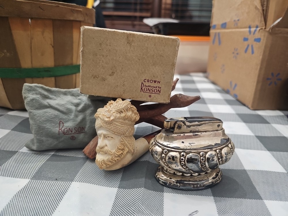 vintage ronson crown table lighter