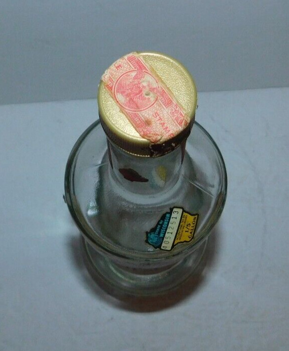 NEAT VINTAGE EMPTY GARNIER KIRSCH LIQUEUR BOTTLE 4/5 QUART