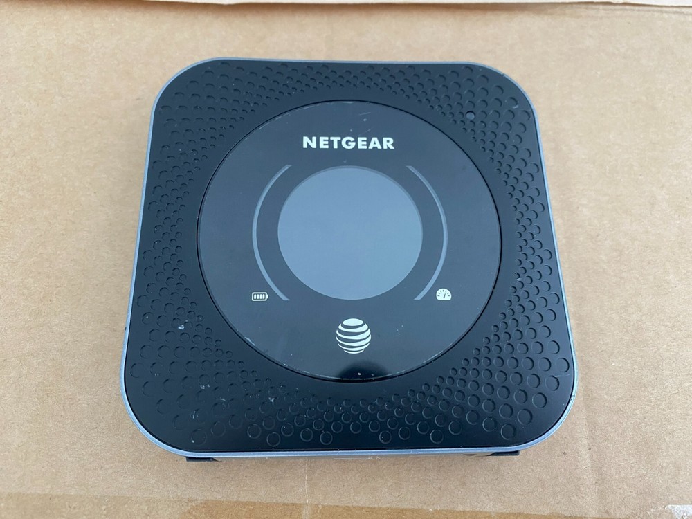 NETGEAR Nighthawk MR1100 Mobile Router (AT&T) NO CHARGER