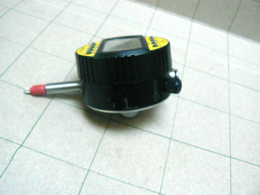 Mahr , Milliness 2100 , Digital Comparator , USED.. (M)