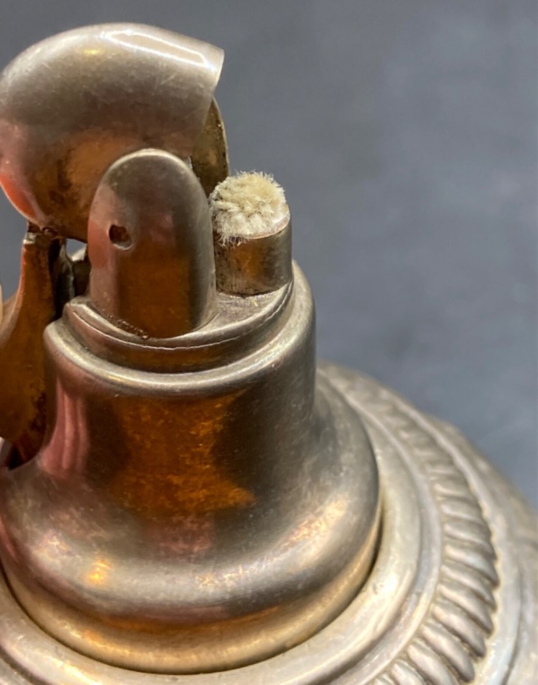 Vintage Ronson “Gloria” Table Lighter