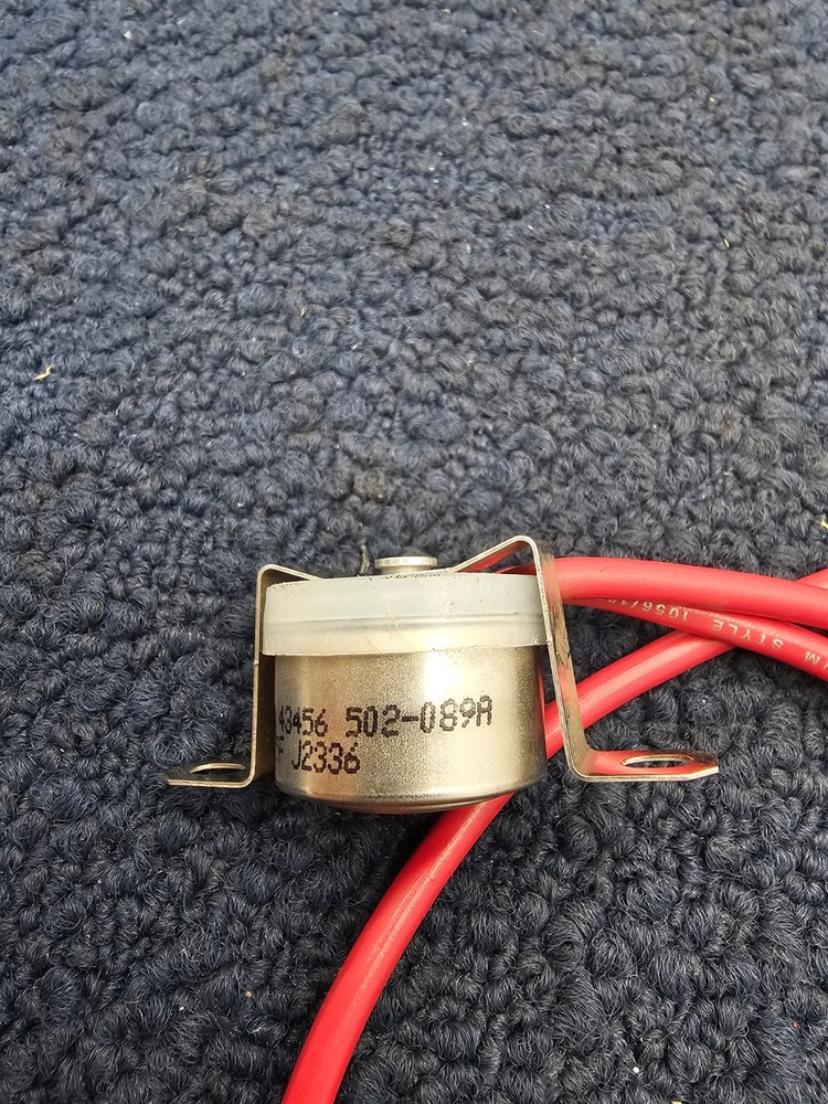 (QTY 1) 37T21: Defrost Termination Switch Fan Delay Control