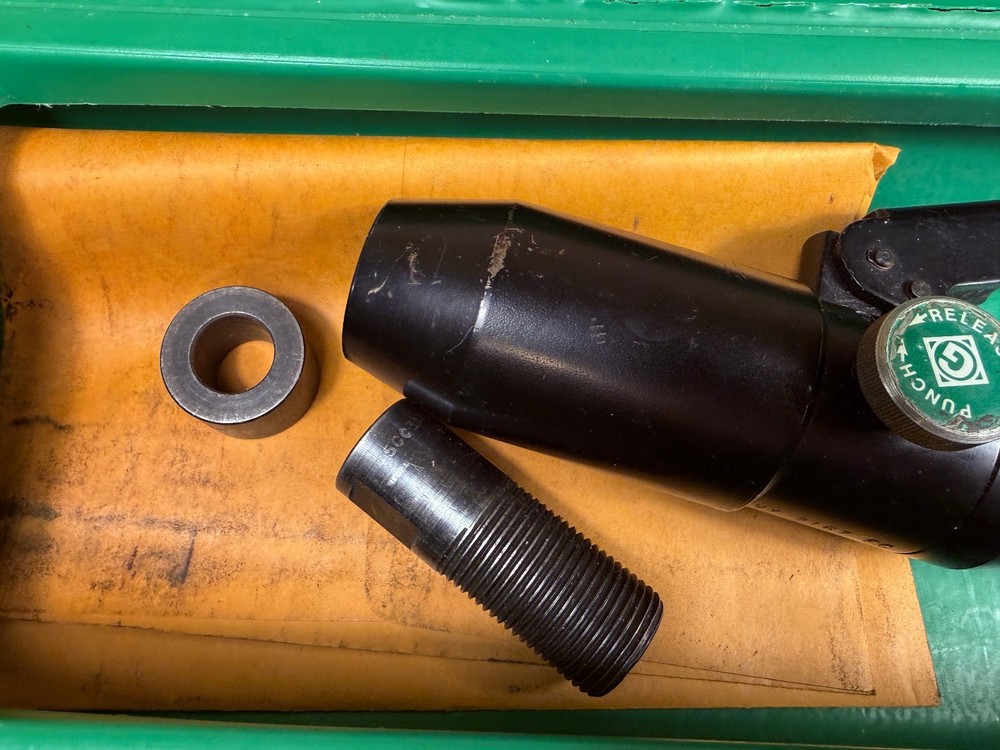 NICE - Greenlee 7806SB Quick Draw Punch Driver Kit 1/2"-2" - Tested