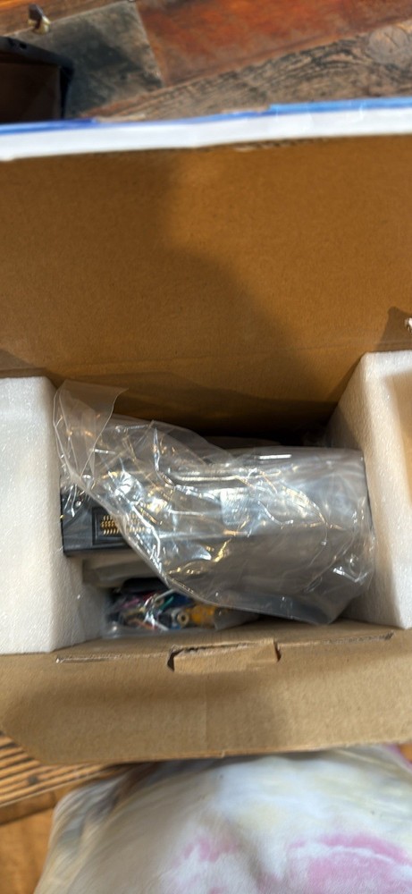 Car System Entertainment System LCD Touch Screen with Cd DVD Capabilities .