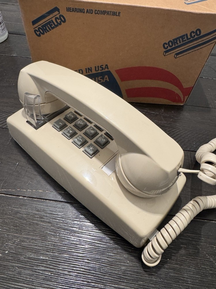 RETRO Off WHITE PUSH BUTTON CORDED BASIC WALL PHONE TELEPHONE CORTELCO EC