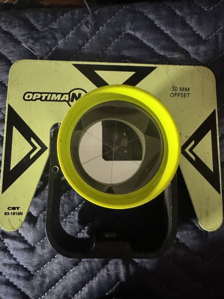 4 SURVEY PRISMS And Topcom Housing