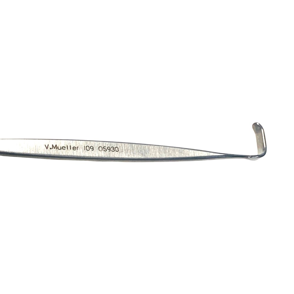 V Mueller REF 109 0S930, DOUBLE ENDED RETRACTOR