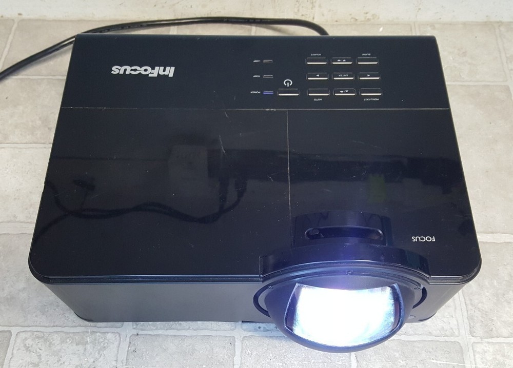 InFocus IN3926 Projector ONLY 517 Lamp Hours
