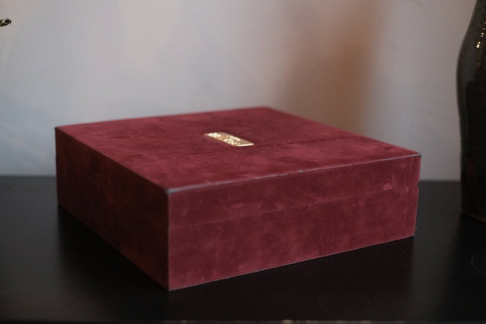 Konica Hexar RF Velvet Presentation Box