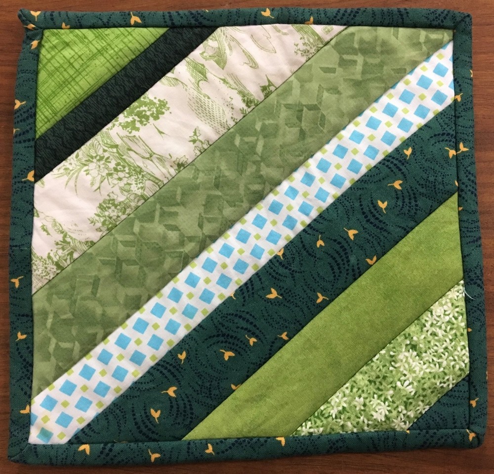 Handmade potholder, mug rug, table decoration, coffee table decor - CUTE!