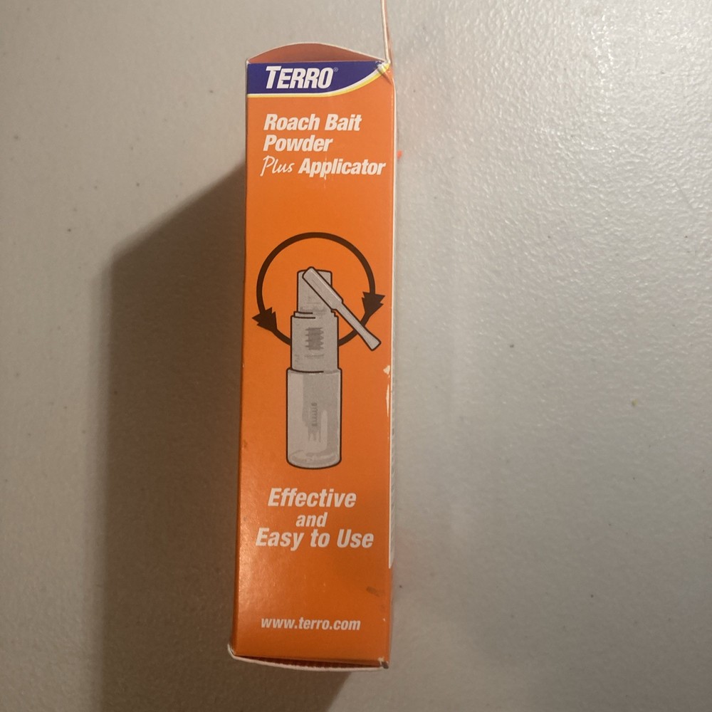 TERRO Roach Bait Powder + Applicator Kills Cockroach Ants Earwigs Silverfish