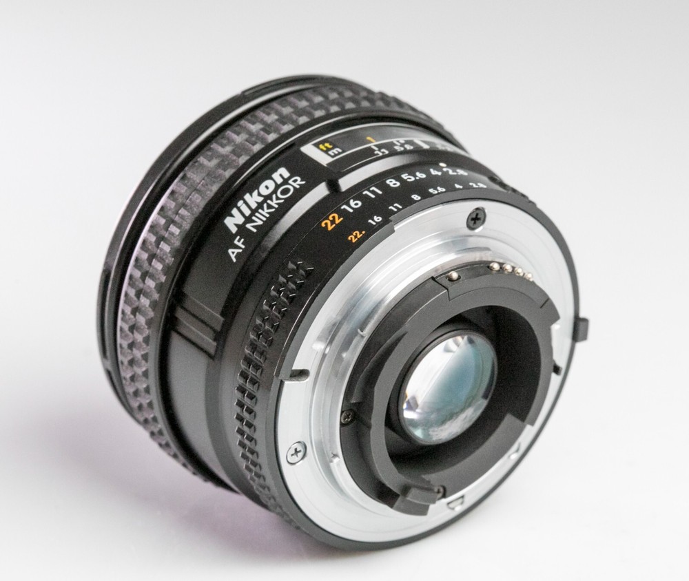 NIKON AF NIKKOR 20/2.8 D