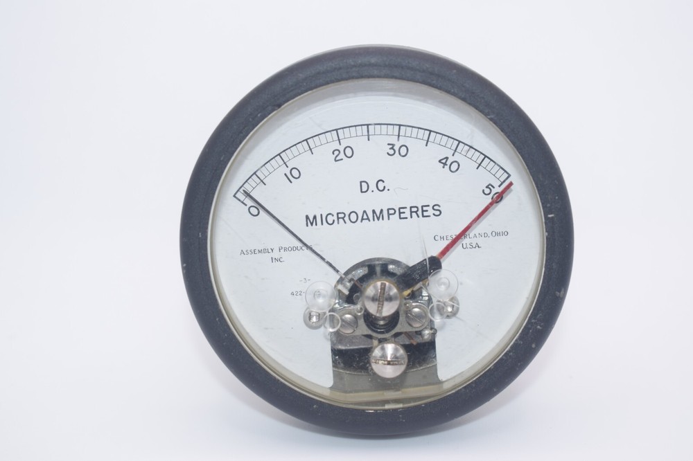 VINTAGE ASSEMBLY PRODUCTS MAGNETIC PANEL METER - 0-50 DC MICROAMPERES