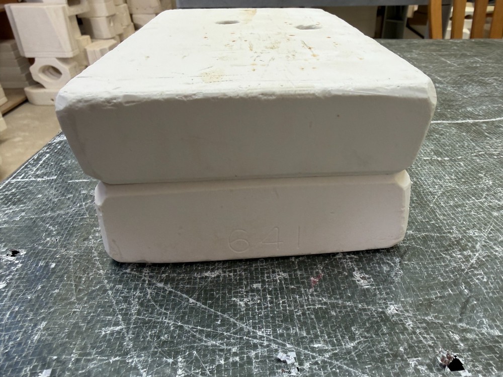 VINTAGE BOOTHE CERAMIC MOLD #641 CUCUMBER/PICKLE