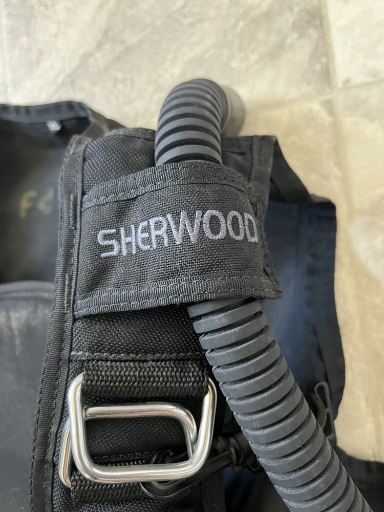 Sherwood Avid Buoyancy Compensator