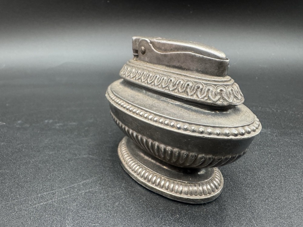 Vintage Ronson Queen Anne Silver Plated Table Lighter