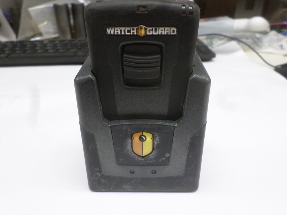 WATCH GUARD WIRELESS MIC MIC-WRL-TRN-400 With Charger Base