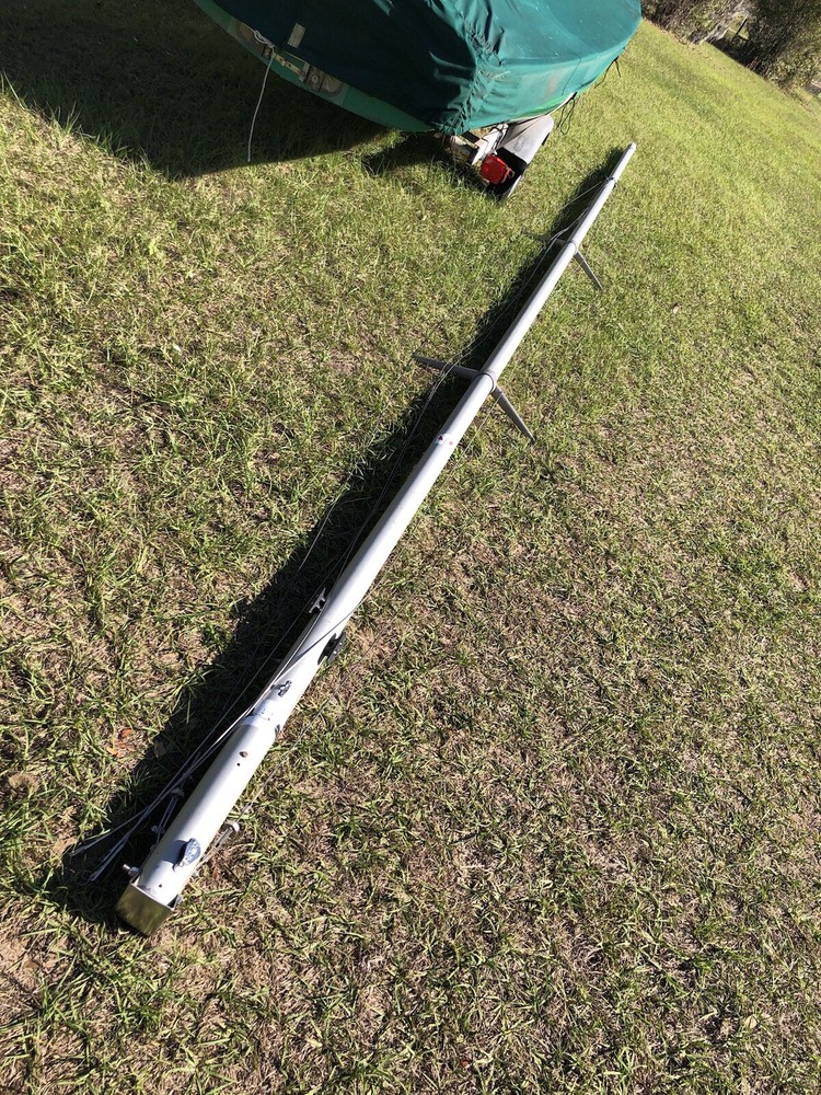 C Scow Mast