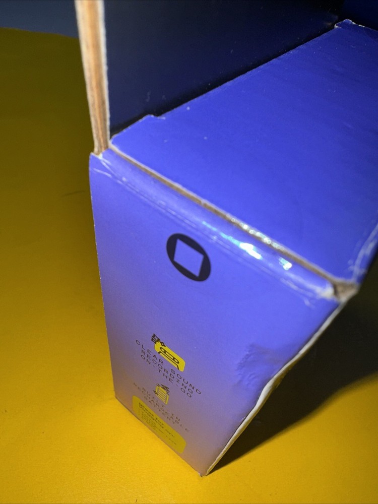 NORTH Wireless Microphone with Charger (USB-C)