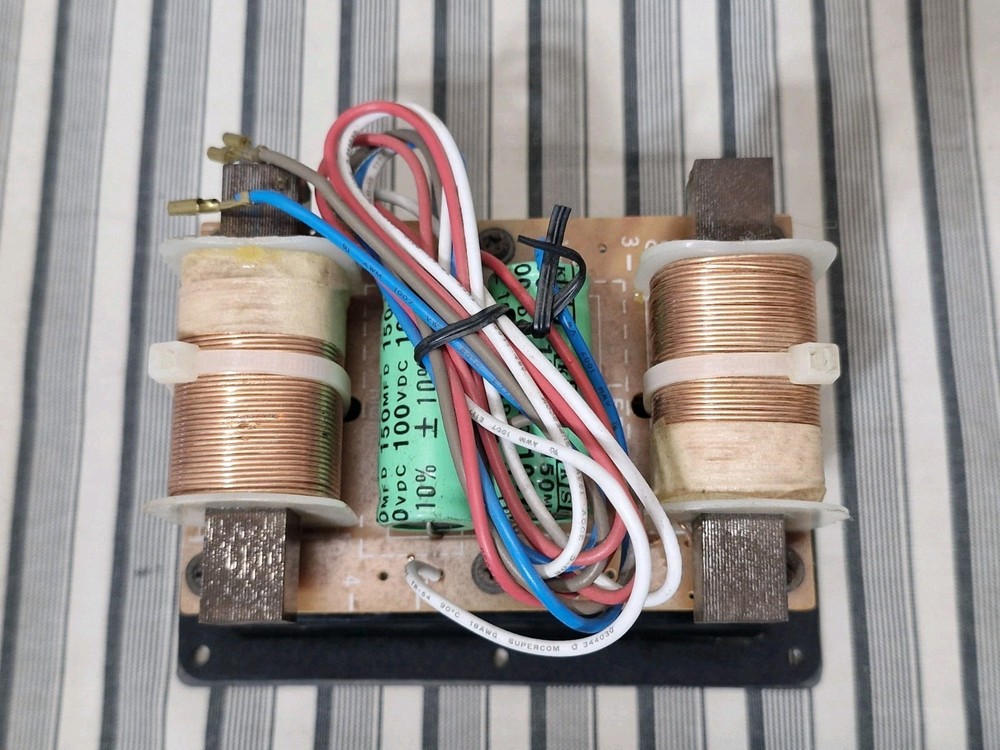 New Old Stock Subwoofer/Satellite Passive Crossover Panel w/ Binding Posts -...