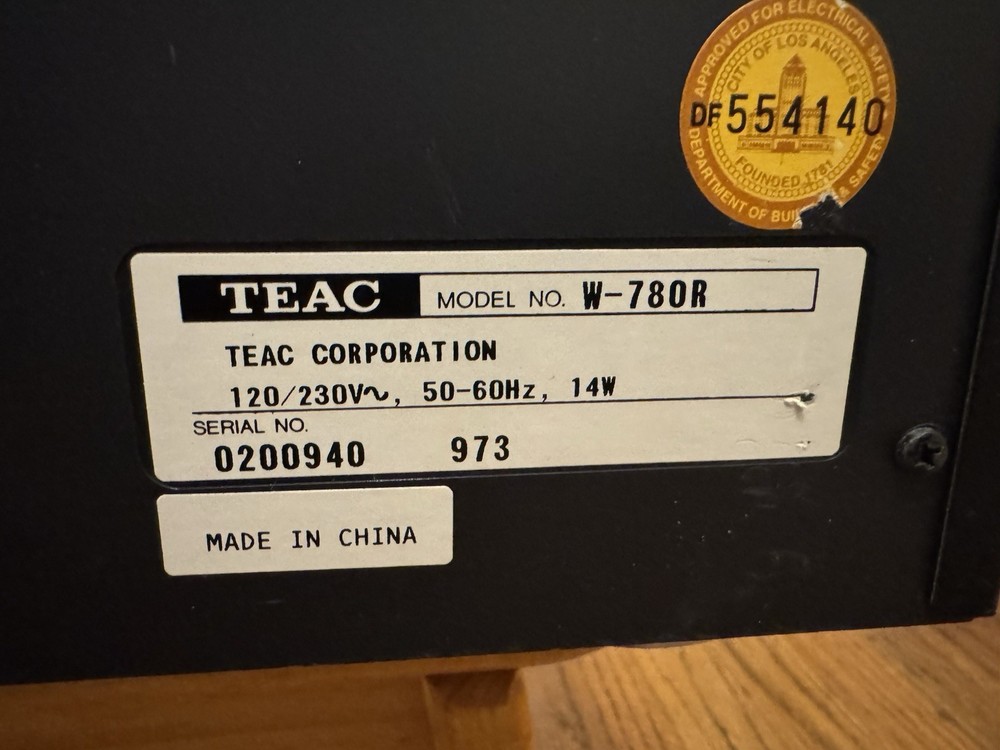 TEAC W-780R double cassette deck