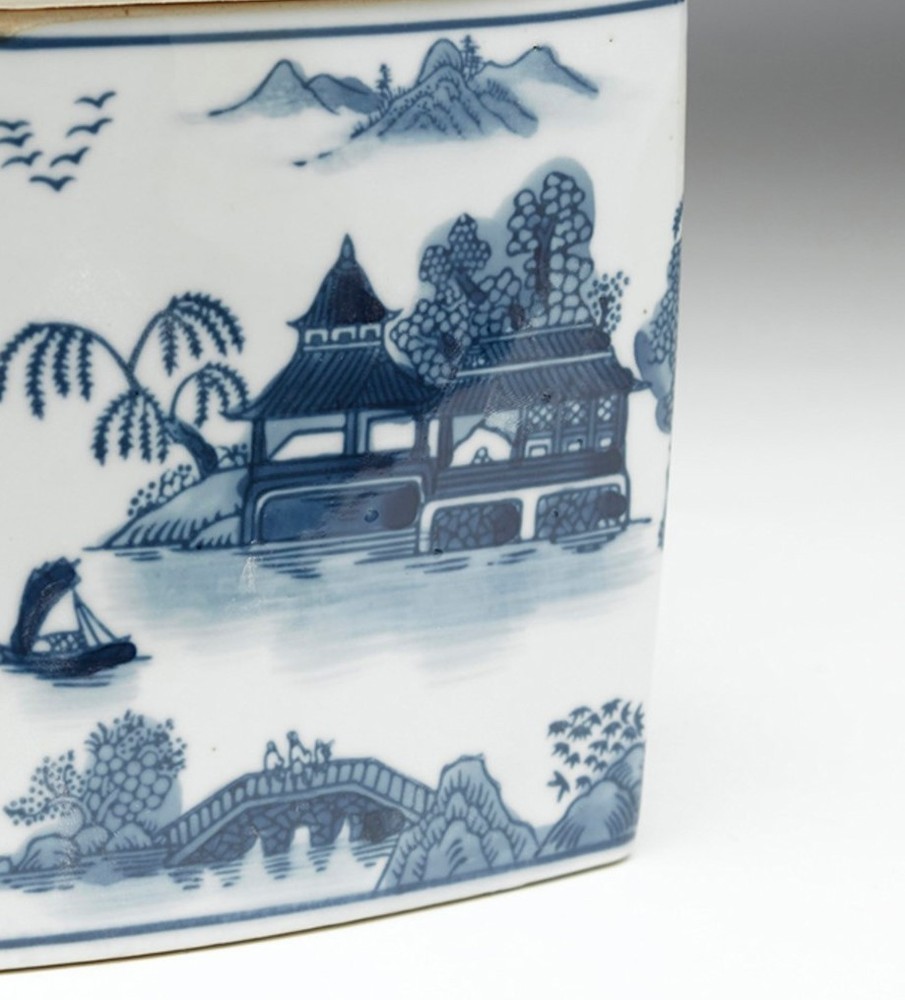 AA Importing 59756 7.5 Inch Blue & White Rectangular Jar