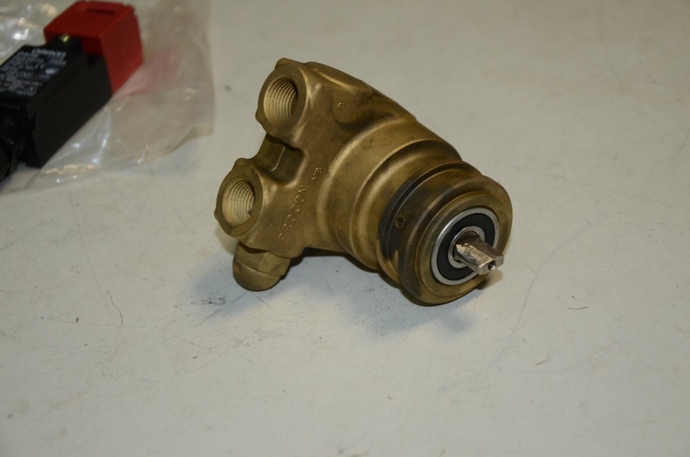 Procon 102A070F11BC Rotary Vane Pump