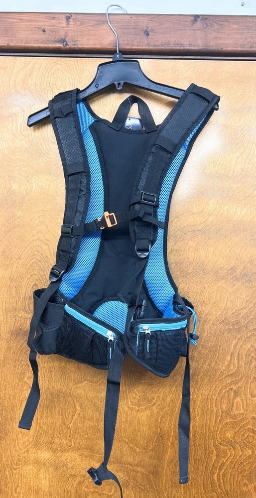 Windwalker Hyrdration Backpack 2L-NEW/OTHER