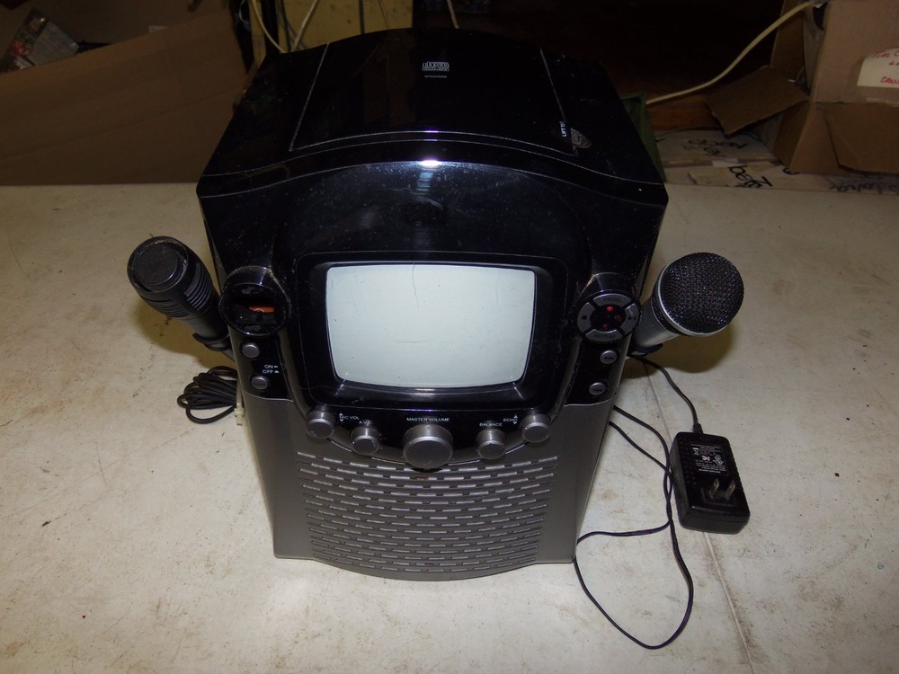 The Singing Machine, Model STVG - 559, Powers on but does not work correctly