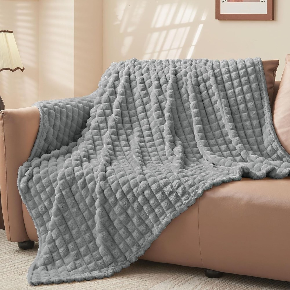 Updated Grey Throw Blanket Couch & Bed- Super Soft & Warm 3D Checkered Fluffy