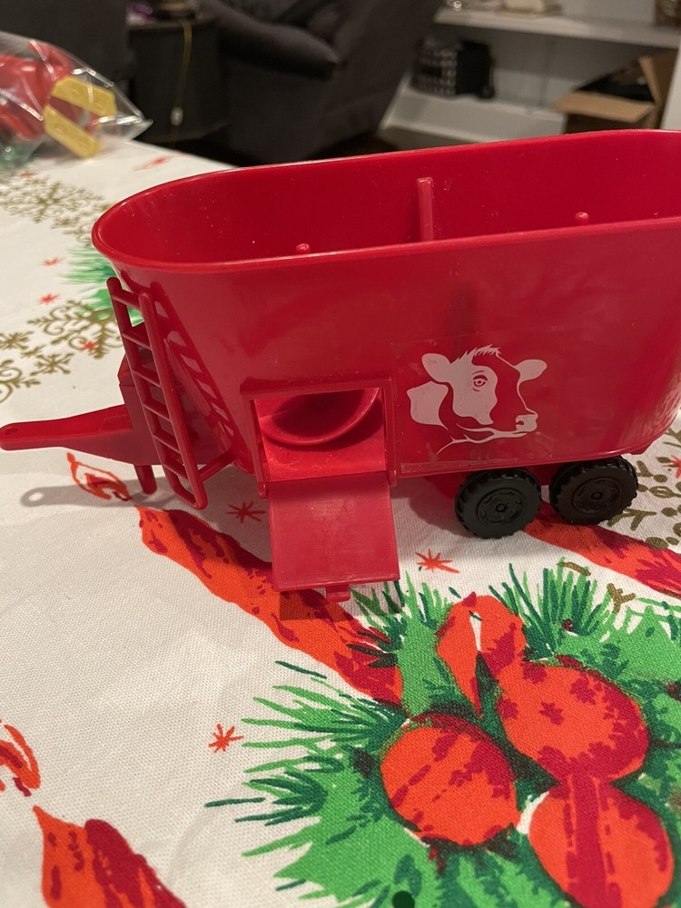 New Ray Plastic Feed Auger