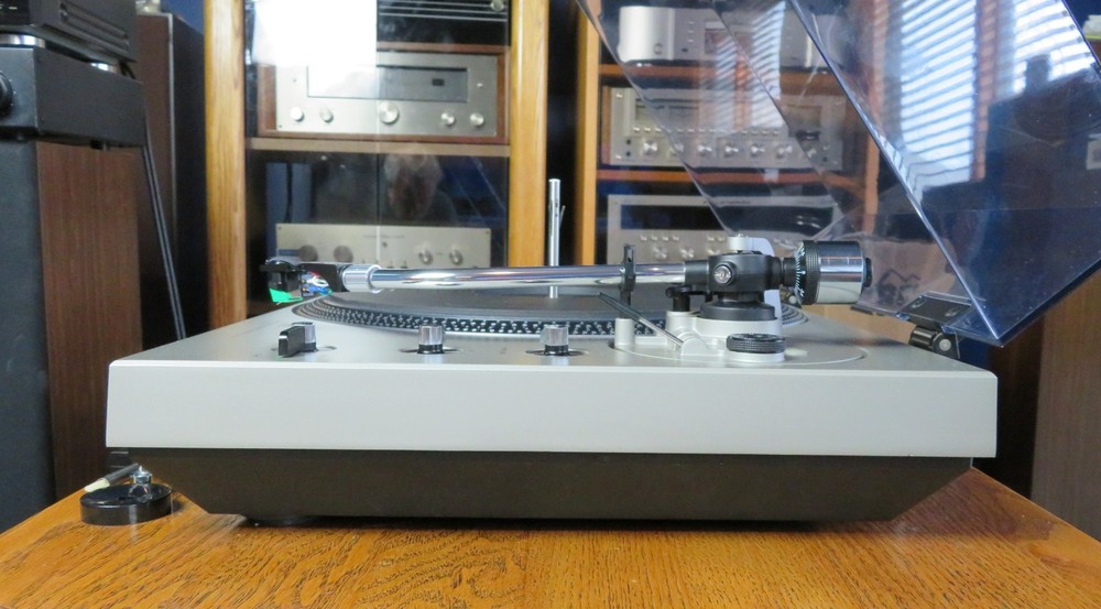 Technics SL-1650 Quality Automatic Stack Direct Drive Turntable Serviced Nr Mint