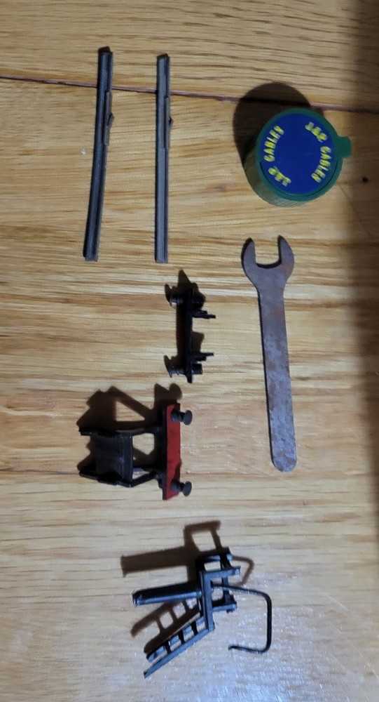 00 Gauge, Triang Spares