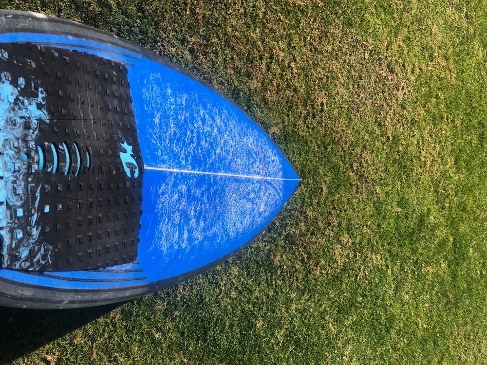 5'6 Hendricks Surfboard (Blue) (Used)