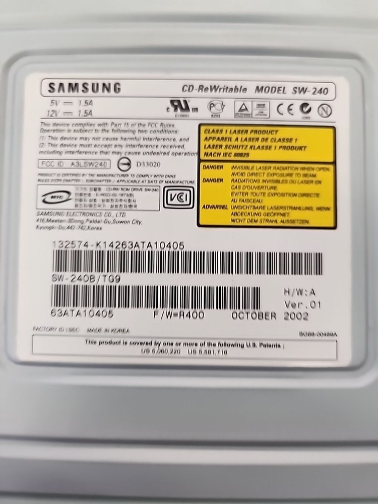 Samsung SW-240 CD-Rewritable Drive