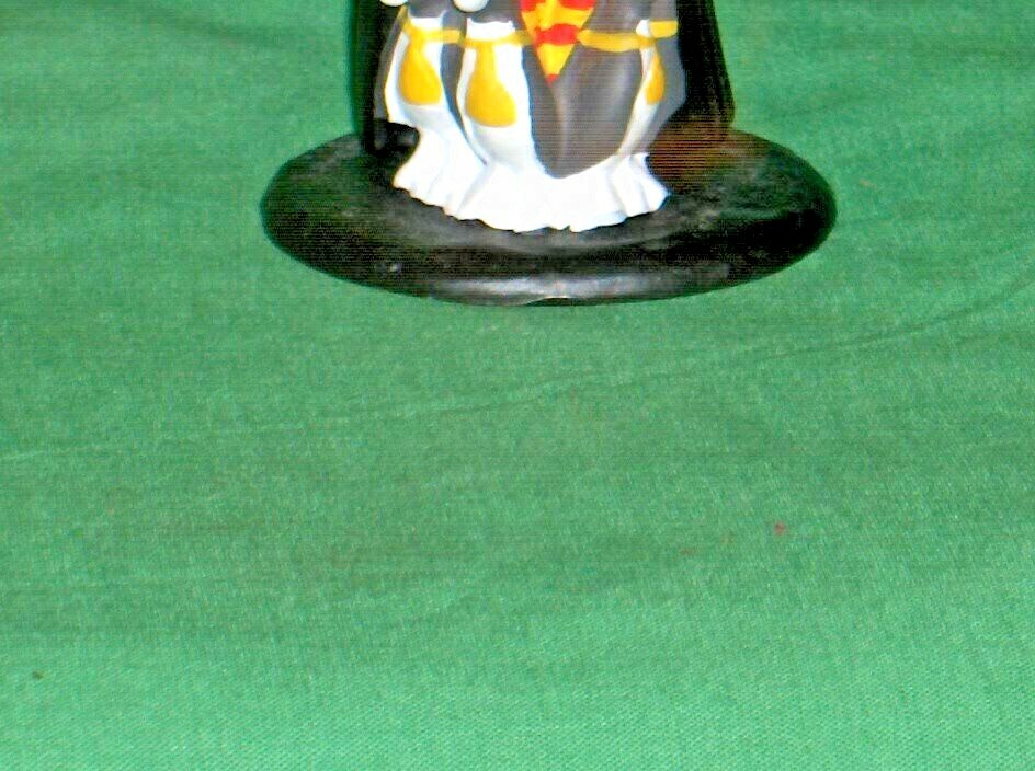 #439* - BATMAN PENGUIN FIGURINE - BATMAN RETURNS - DANNY DEVITO