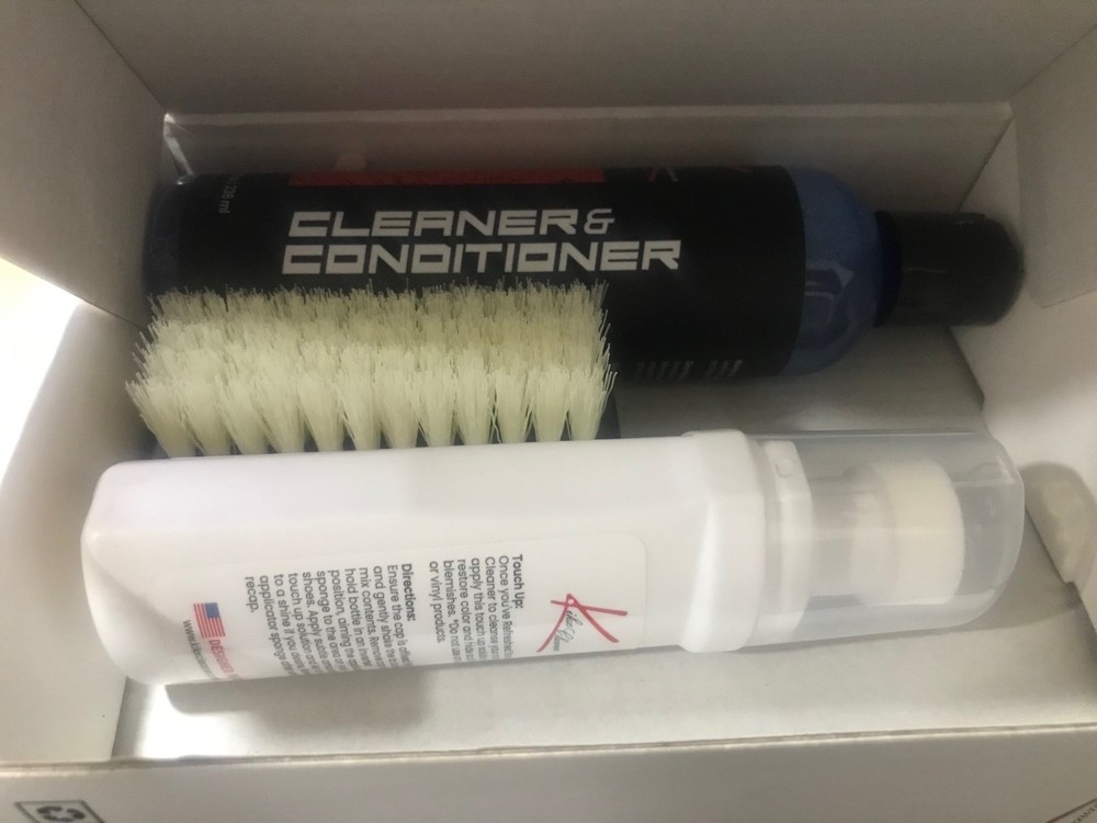 Kikx Shoe Cleaner and Touch Up
