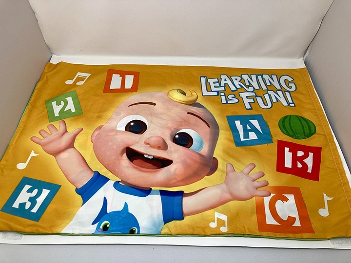 CoCoMelon ABC Alphabet 4 pc Toddler Bed Set Comforter Sheets Pillow Case