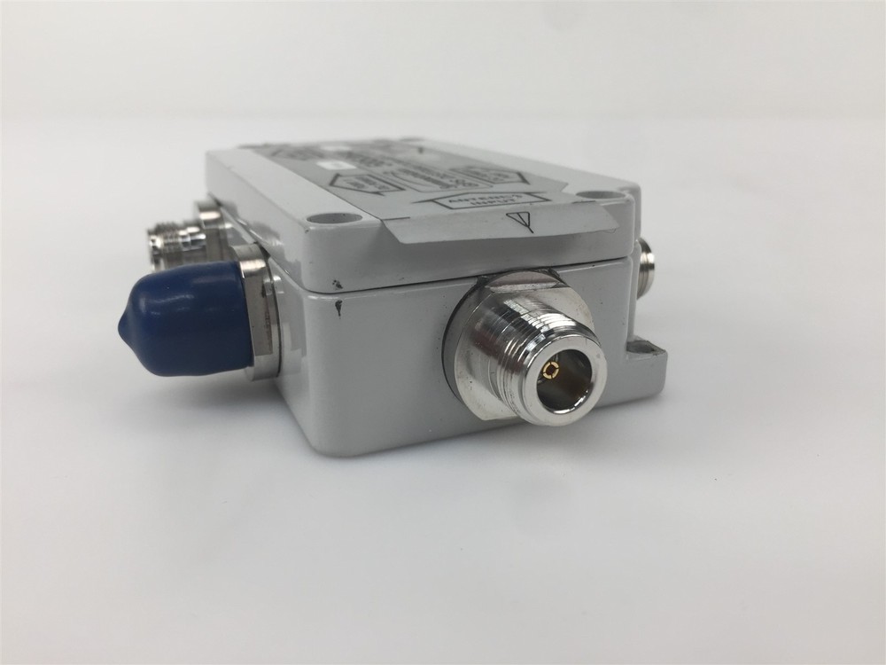 Symmetricom 58536A GPS GNSS 4-Way Active Distribution Amplifier